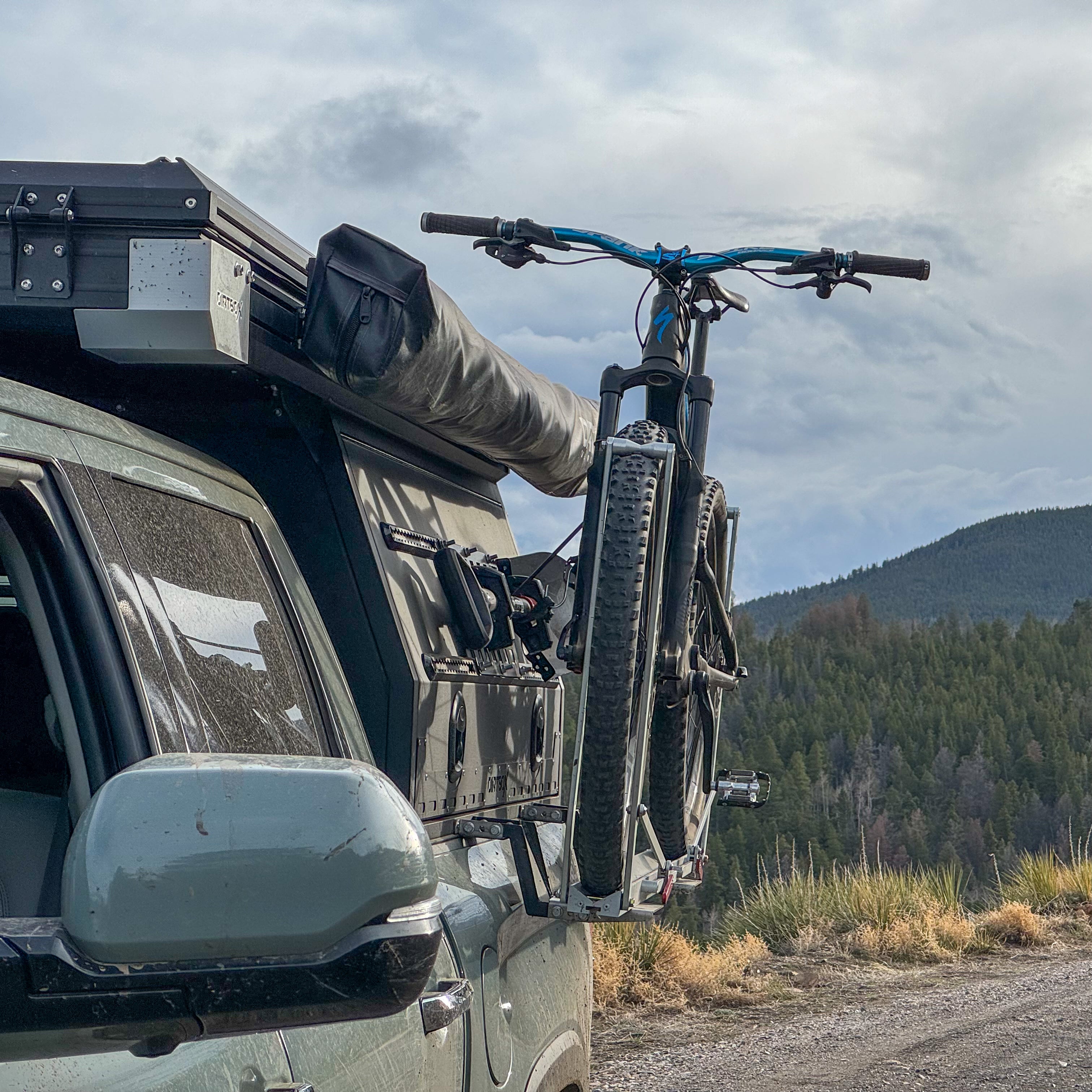 mountainbike camper Side-Mounted Bike Bracket for Canopy Campers & Toppers